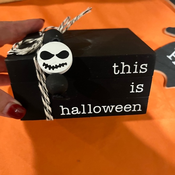 Disney Halloween Party Decor Set - Black and Orange - Picture 10 of 16